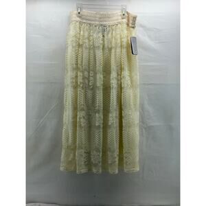 New Metrowear Cream Lace Skirt - Women's Large, Full Style